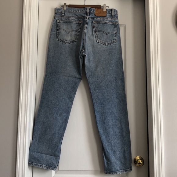 Used mens Levis 505 - Picture 4 of 8
